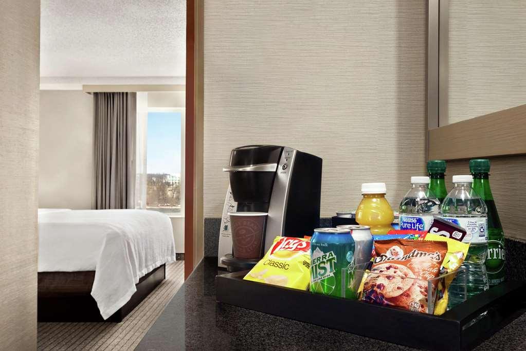 Embassy Suites By Hilton Columbus Dublin Room photo